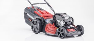 Benzinmotoros fűnyíró